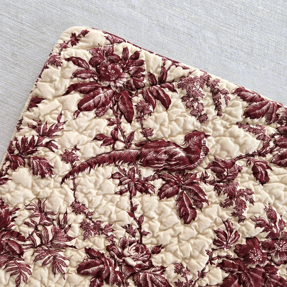 Bloomingdales Pillow Sham Red Cream Cotton Floral Toile Quilted Country Cottage - Picture 8 of 12